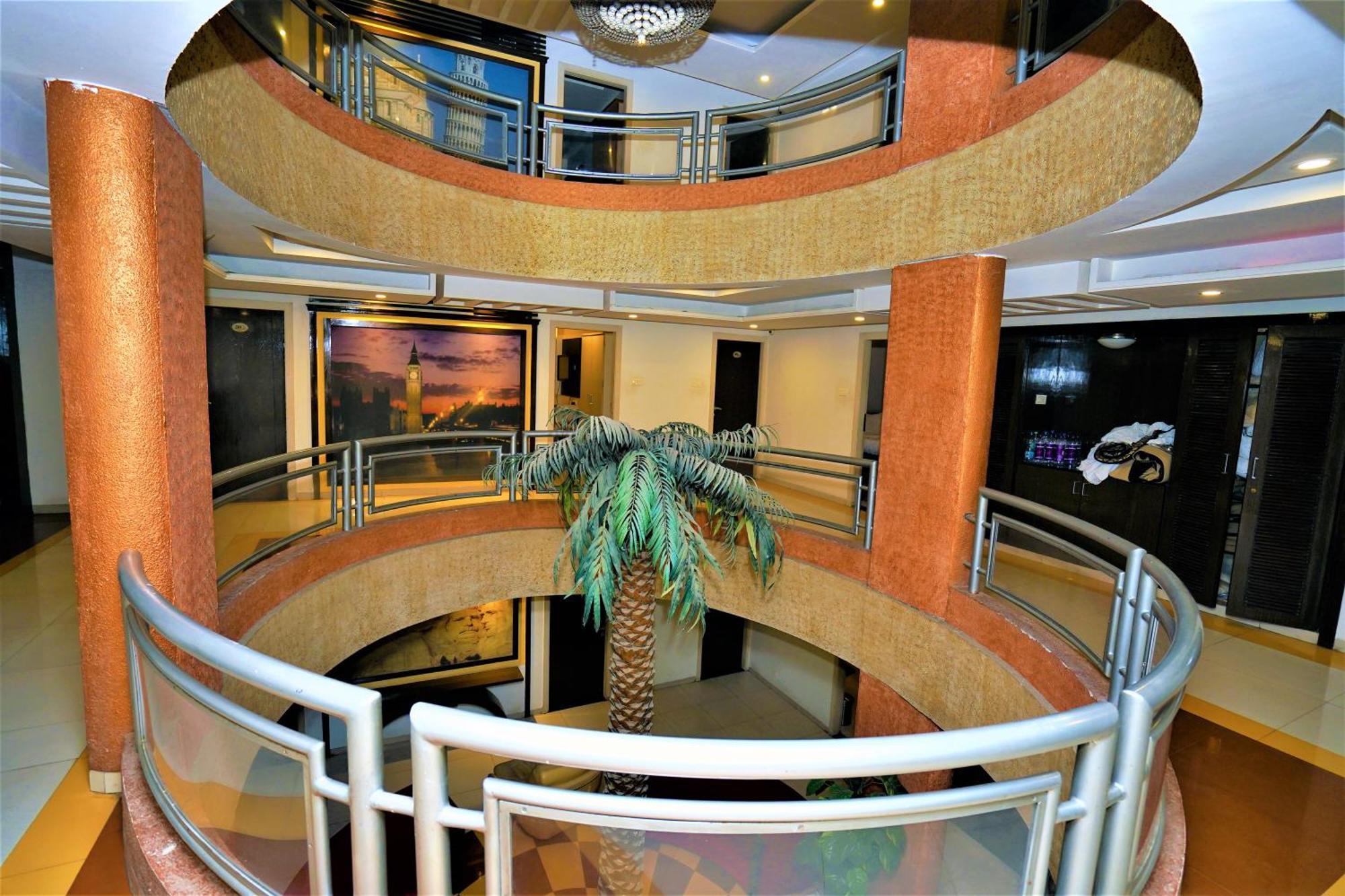 New Hotel Europa Inn Раджкот Экстерьер фото